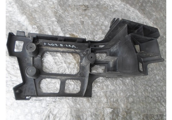 кріплення заднього бампера праве Peugeot 407, 1.6hdi, 9647553680
